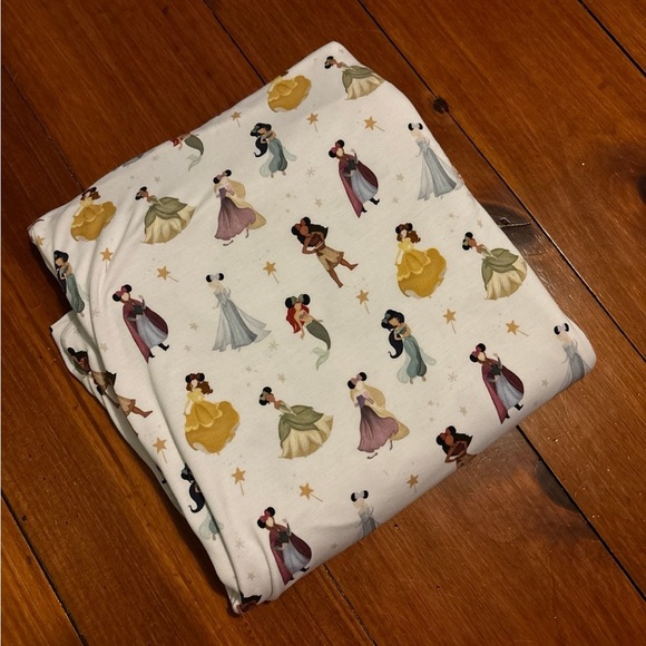 Sweet P Baby Co Princess Magic blanket - Picture 3 of 3